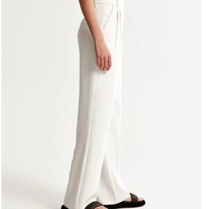 Daisy Grace White Wide leg pants--brand new